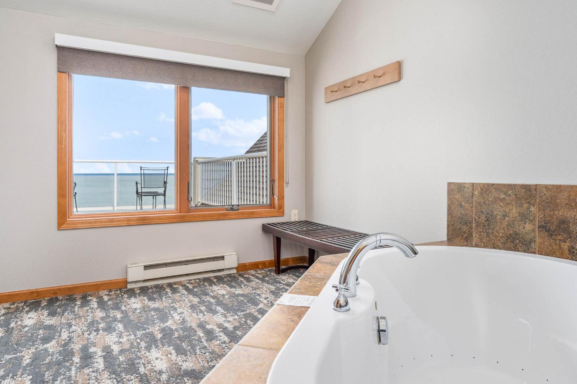 Beacon Pointe On Lake Superior ดุลูท ภายนอก รูปภาพ