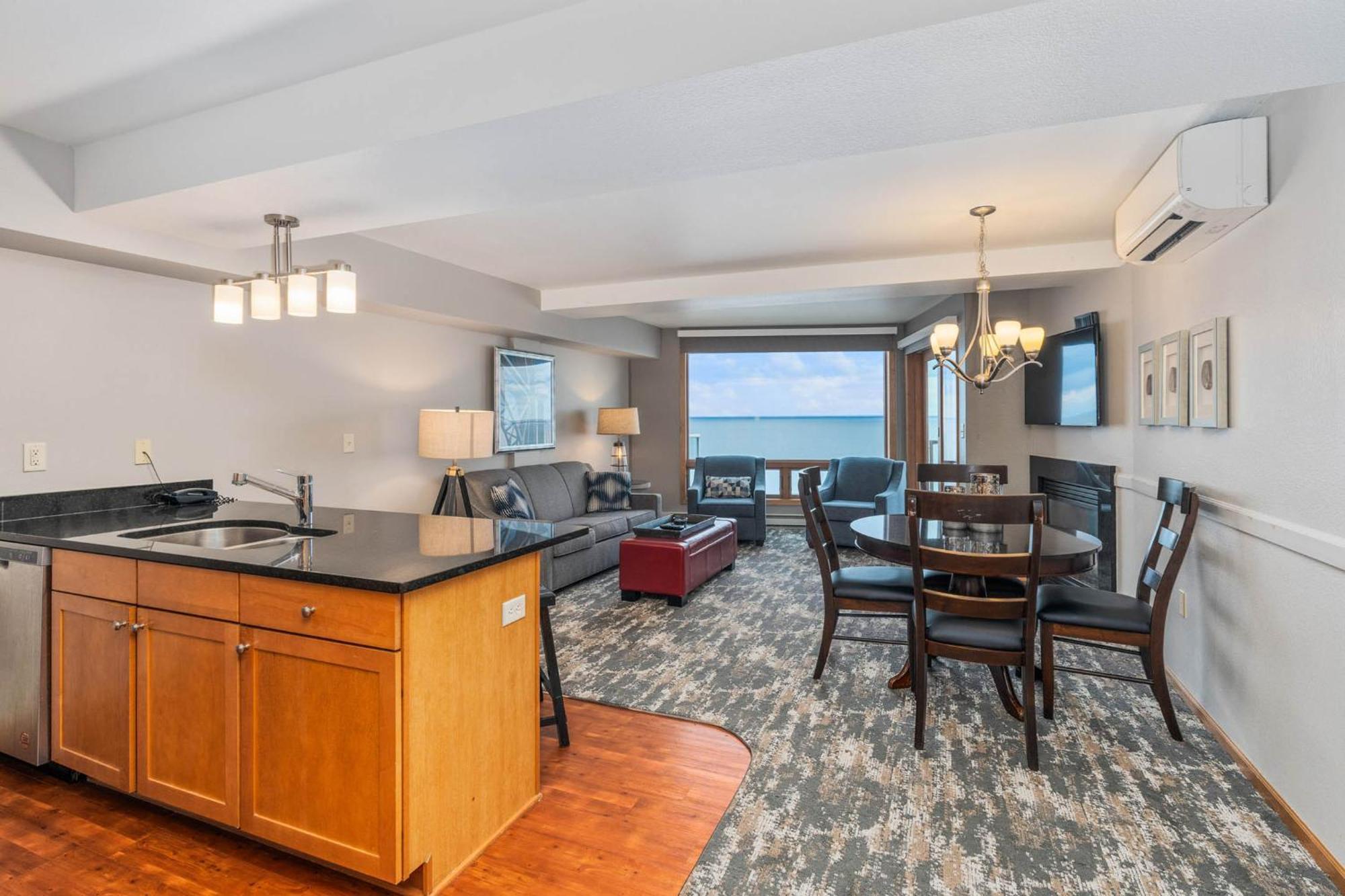 Beacon Pointe On Lake Superior ดุลูท ภายนอก รูปภาพ