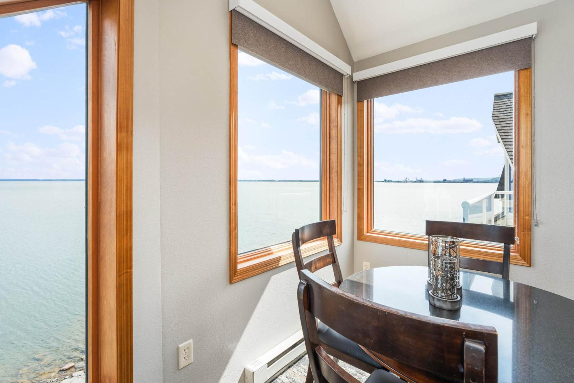 Beacon Pointe On Lake Superior ดุลูท ภายนอก รูปภาพ
