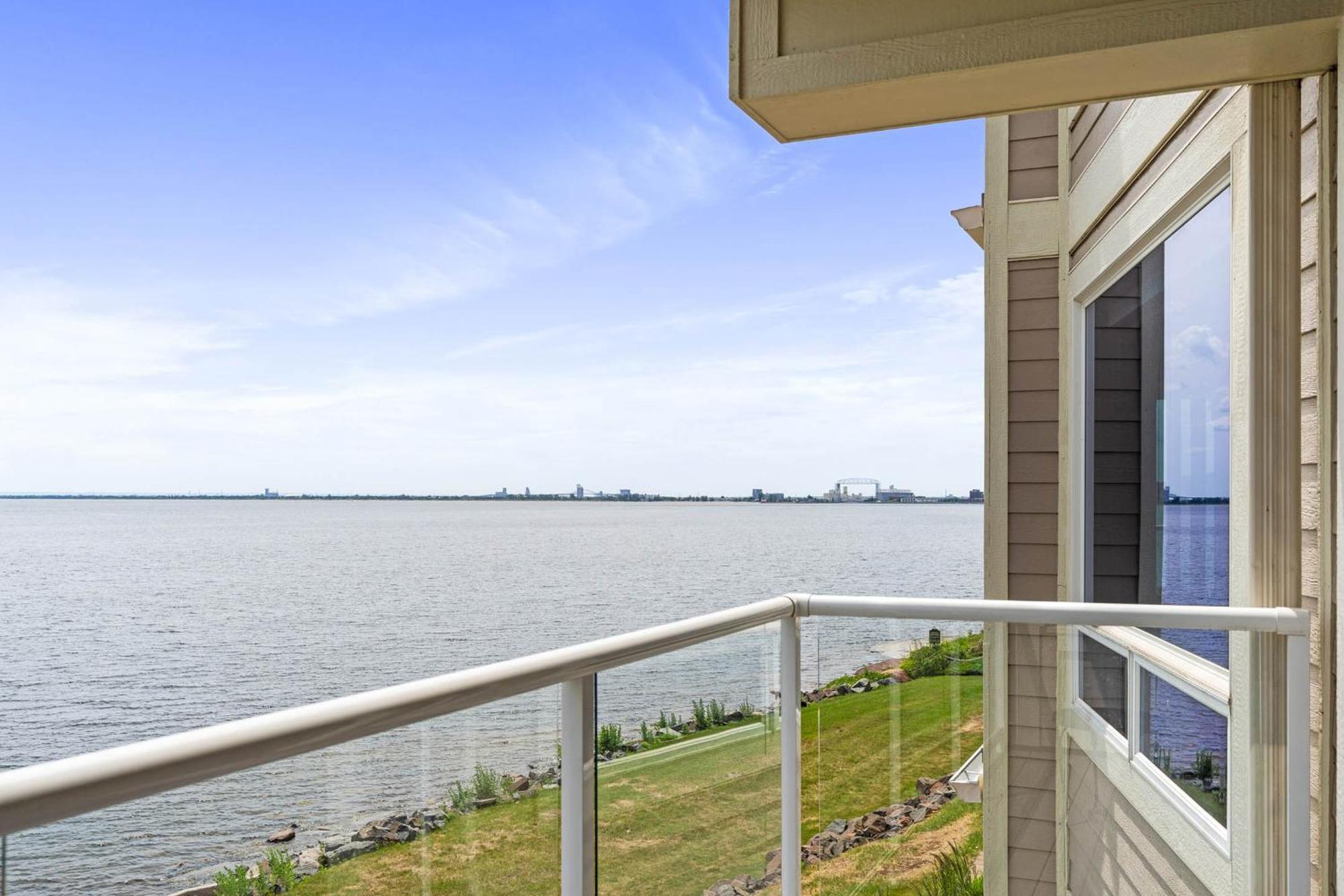 Beacon Pointe On Lake Superior ดุลูท ภายนอก รูปภาพ