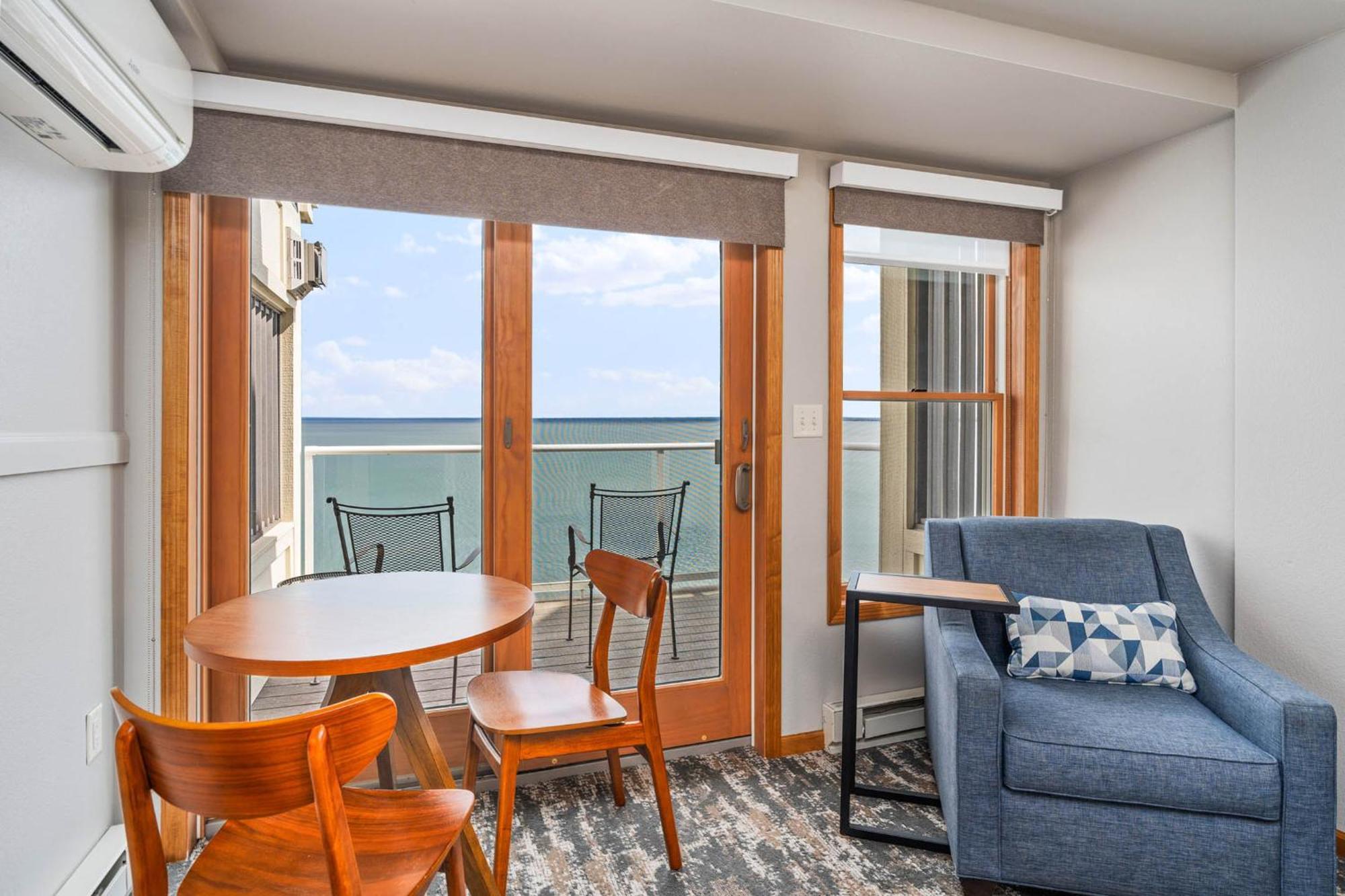 Beacon Pointe On Lake Superior ดุลูท ภายนอก รูปภาพ